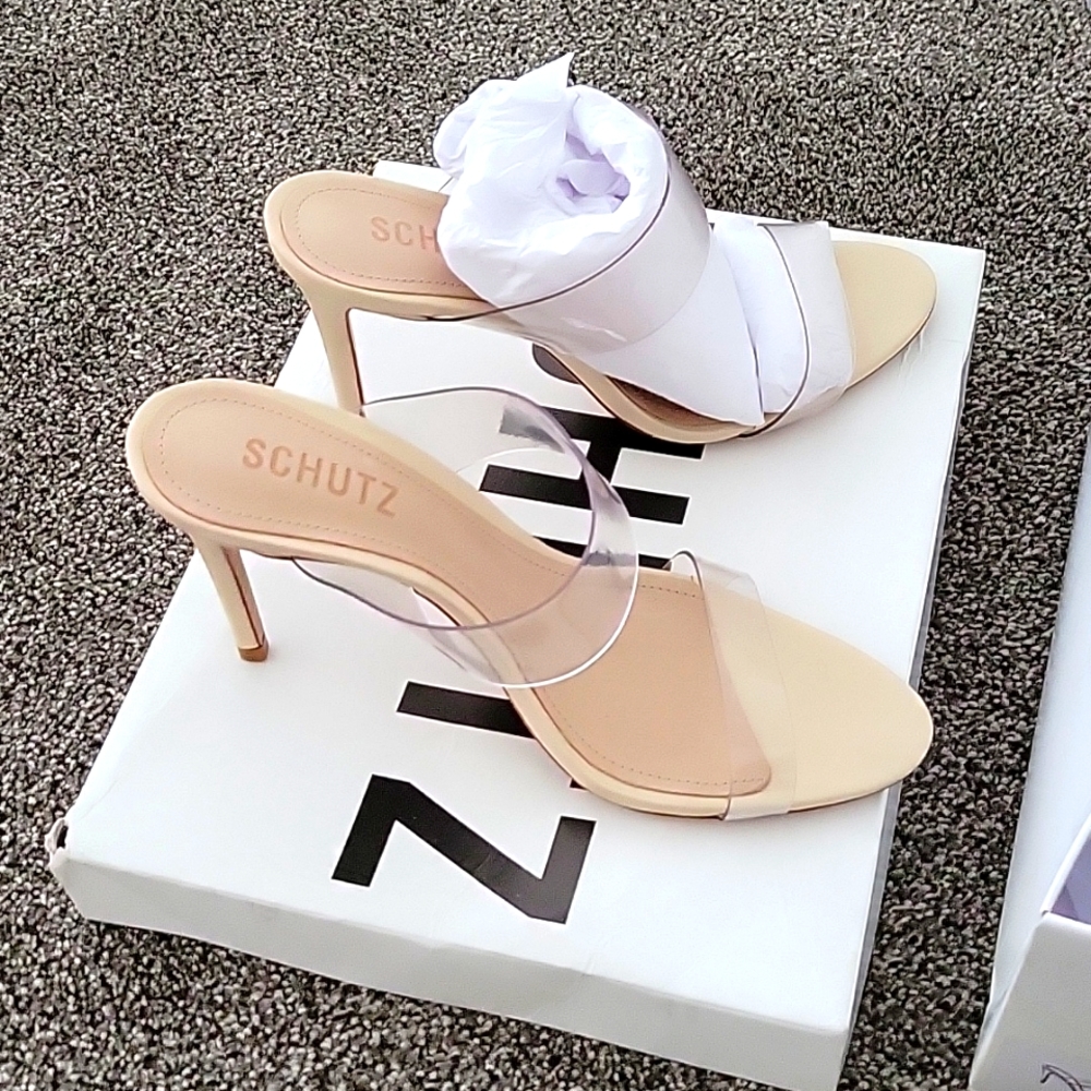 Schutz clear sandal 7.5 new